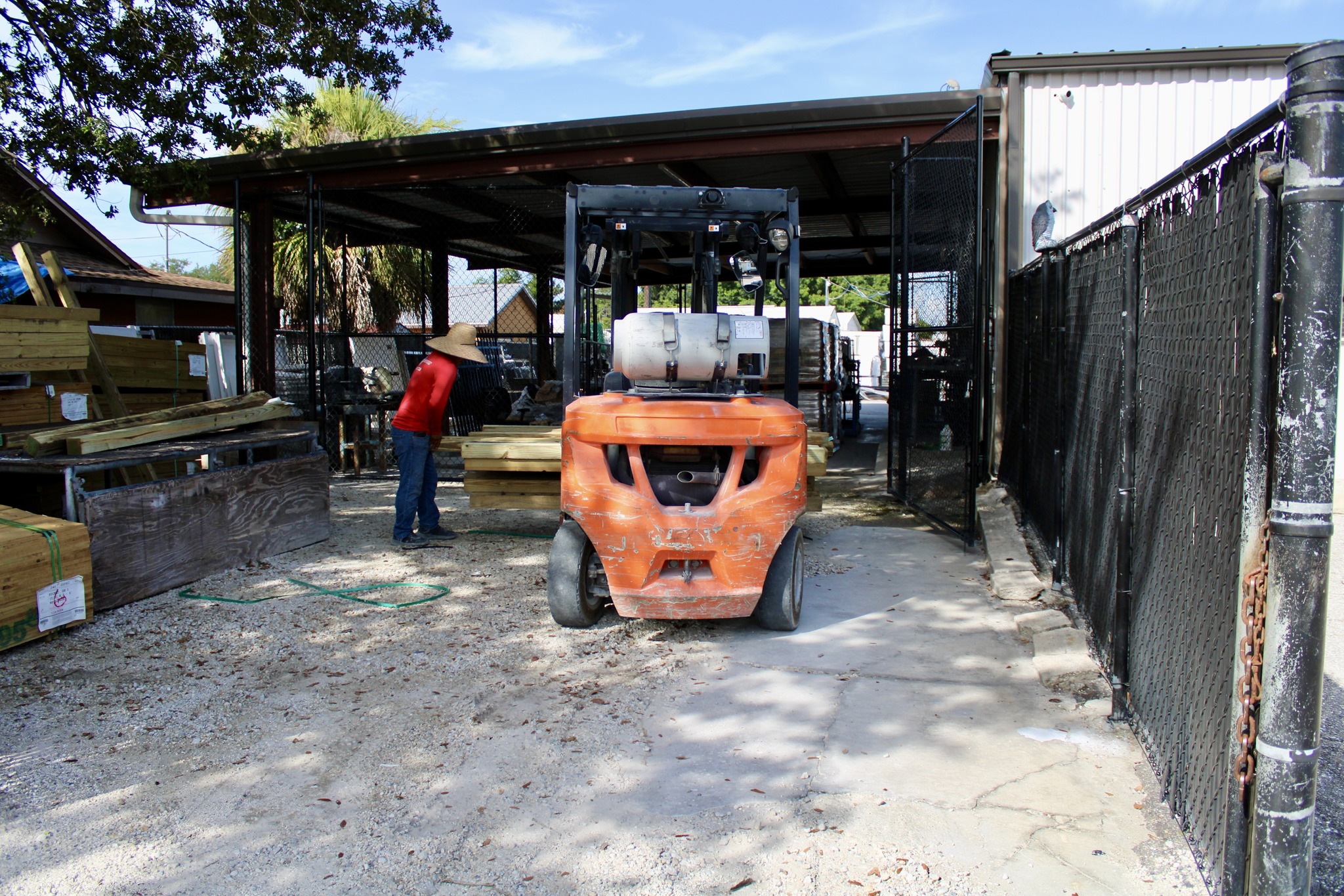 fence supply warehouse